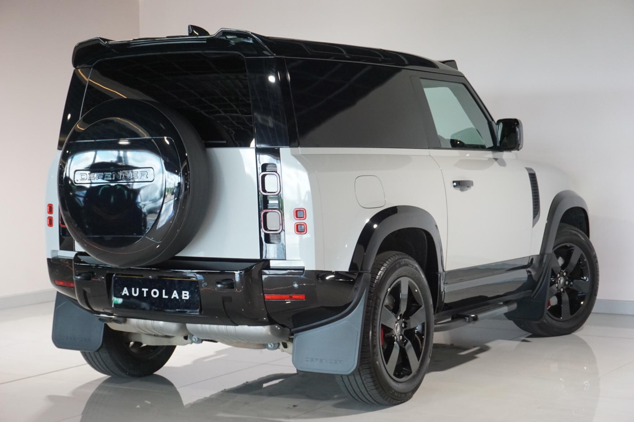 Land Rover Defender 90 3.0 D300 MHEV X-Dynamic HSE Hard Top SUV 3dr Diesel Auto 4WD SWB Euro 6 (s/s) (300 ps)